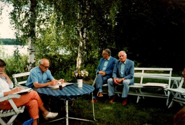 1984 Årsmöte Hos Britt o Sigge. Elisabeth. Sigge. Börje. Henry.