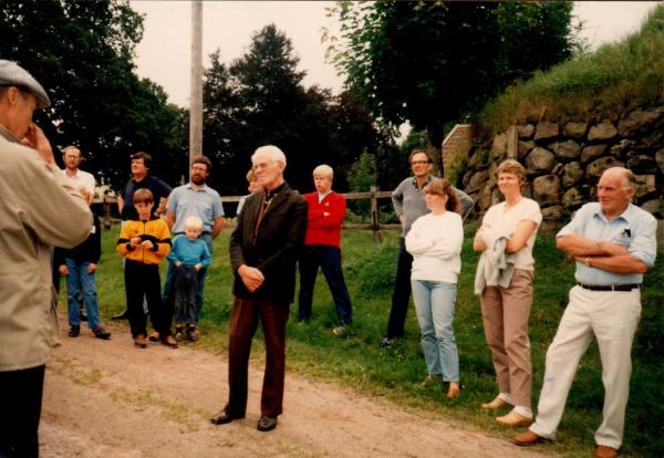 En dag på bränneriet på Kyrkeby. 1985. 27/8.