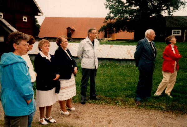 En dag på bränneriet på Kyrkeby. 1985. 27/8.