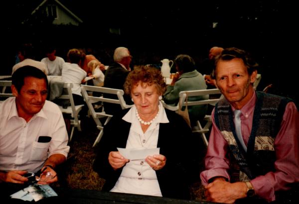 Årsmöte 1985. Sten, Elsi, Erik.