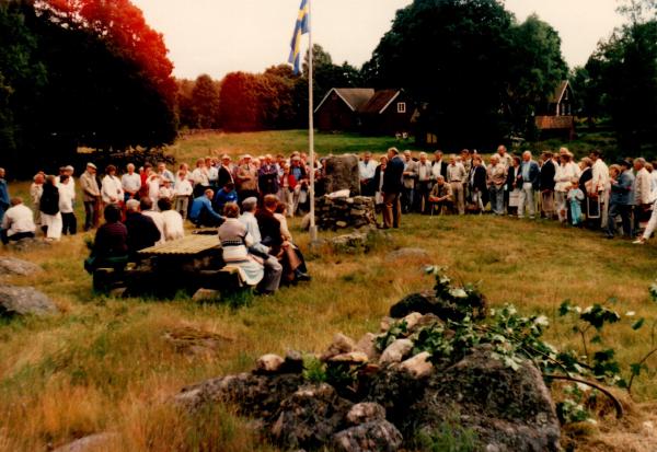 Lindön. Historik över Dackebygden.