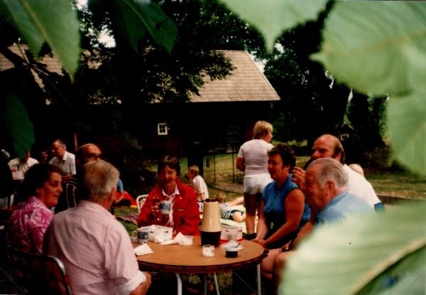 På Lindön 24 Juli 1983. Blev vi väl motagna.